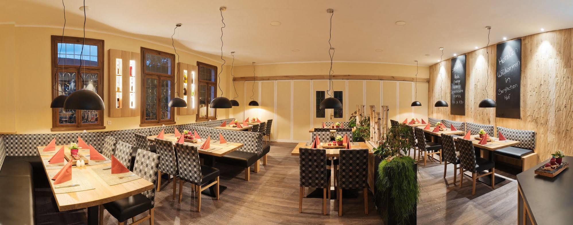 ويندك Hotel Bergischer Hof المظهر الخارجي الصورة